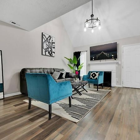 Plush Two Bedroom Retreat. A Home Away From Home! 리버데일 외부 사진